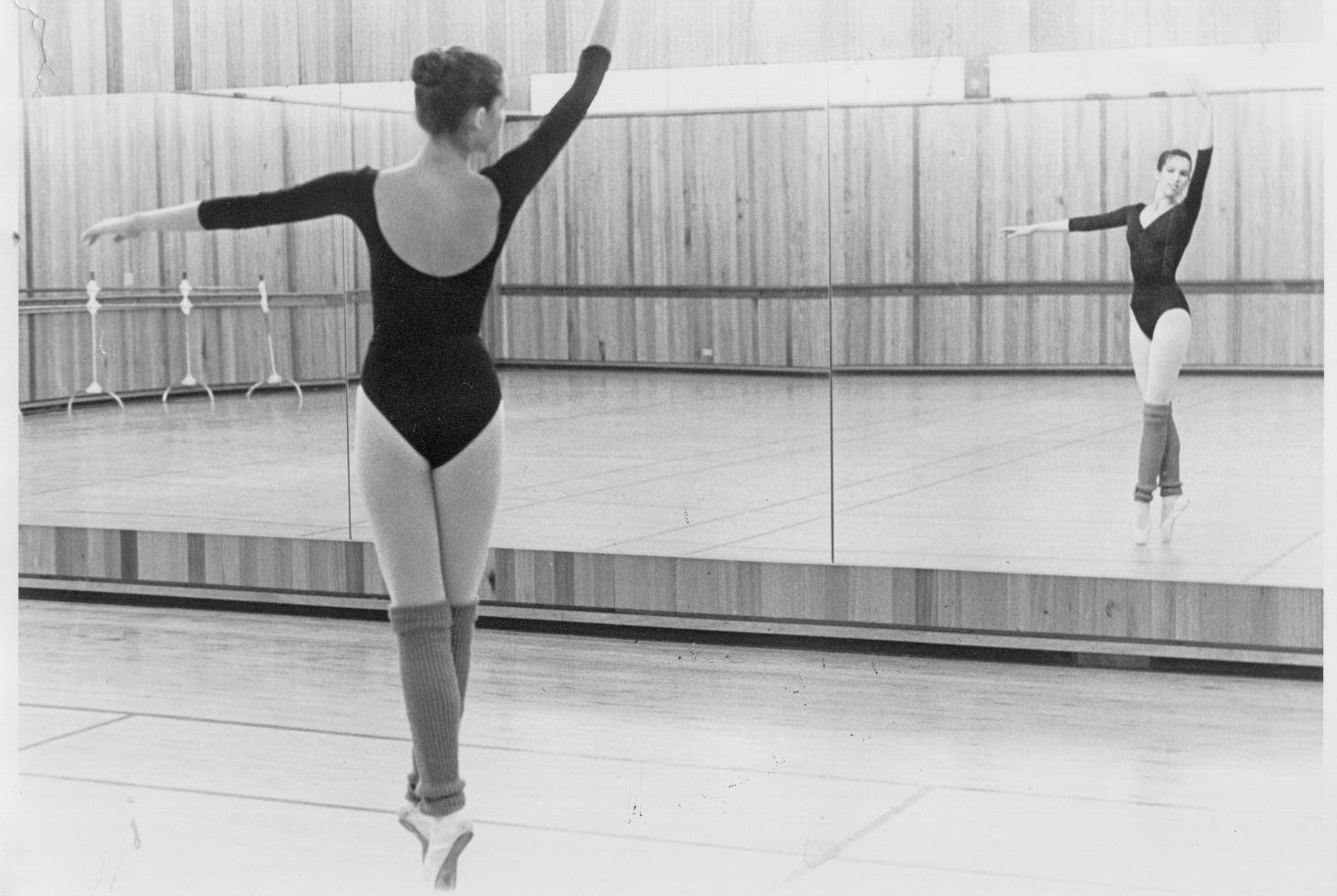 Melinda Jane Kellogg in dance studio age 19